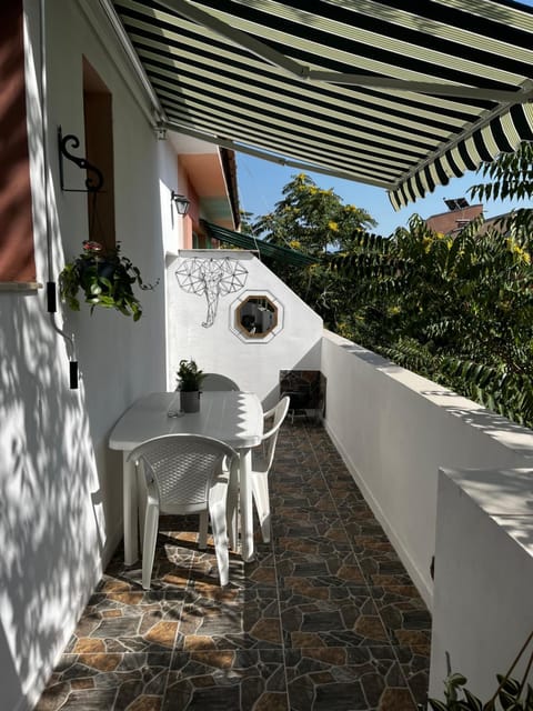 Patio, Balcony/Terrace, Seating area