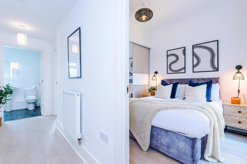 Bridgewater House by Truestays - NEW 3 Bedroom House in Stoke-on-Trent House in Stoke-on-Trent