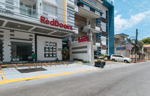 Property building, Street view, Parking