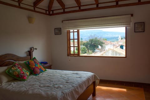 Bed, Photo of the whole room, Bedroom, City view