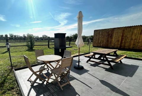 Balcony/Terrace, Seating area, Garden view