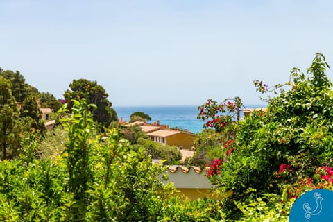 La Bouganville - House with garden and sea view Villa in Geremeas