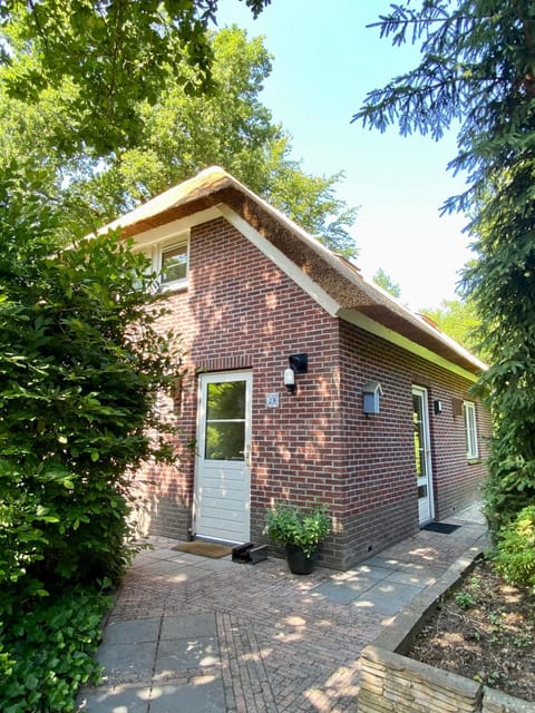 Huisje aan de Bosrand - Veluwe House in Epe