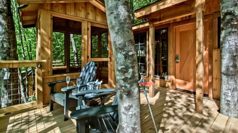 The Dogwood in Treehouse Grove at Norton Creek House in Gatlinburg