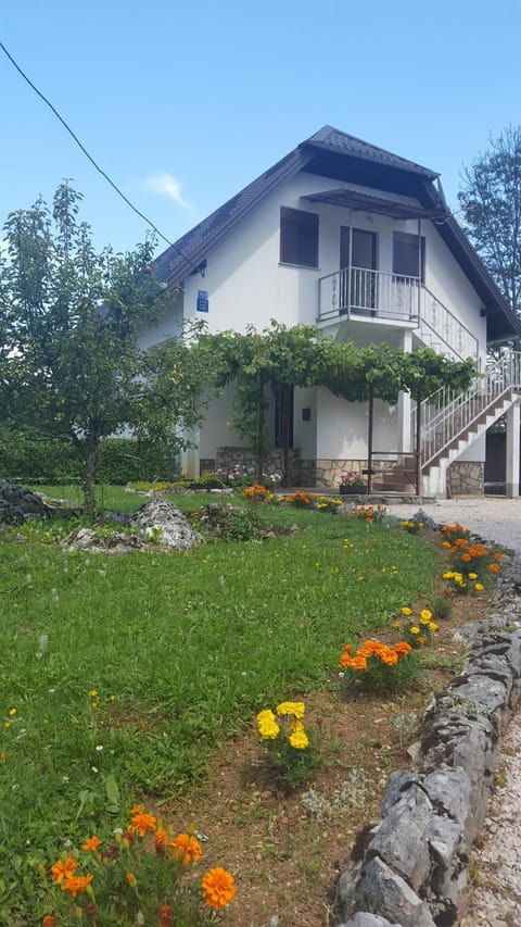 House Luketić Alojamiento y desayuno in Plitvice Lakes Park
