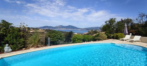 F4 à Porticcio avec piscine et vue sur mer Apartment in Ajaccio