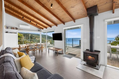 Viewmore House in Wye River
