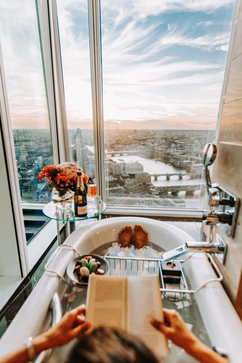 Bathroom, Photo of the whole room, On site