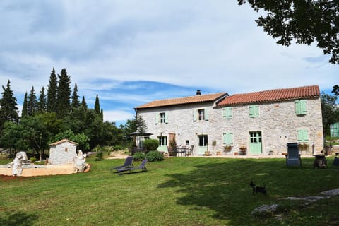 Property building, Garden view