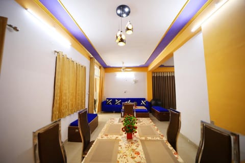 Boutique Indian Home Stay - Pandora Home Stay Vacation rental in Agra