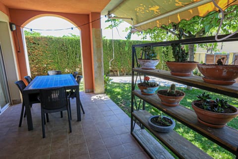 Casa Paul Cezane ONLY FAMILIES House in Cambrils