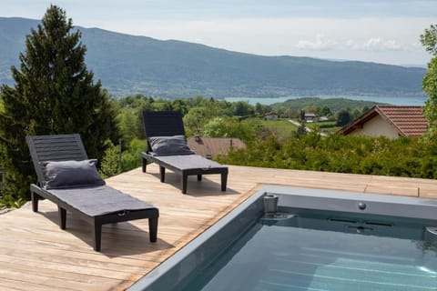 Patio, Day, Natural landscape, Lake view, Mountain view, Pool view, Swimming pool, sunbed