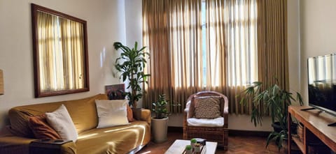 Copacabana 3 quartos ar cond a 2 qds da praia Apartment in Rio de Janeiro