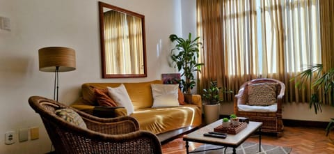 Copacabana 3 quartos ar cond a 2 qds da praia Apartment in Rio de Janeiro