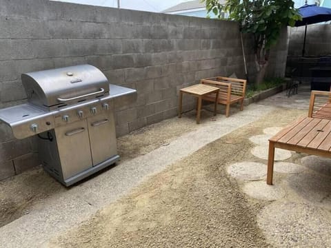 Ocean View / Pool Table / Surfboards / Beach Bikes House in Oxnard