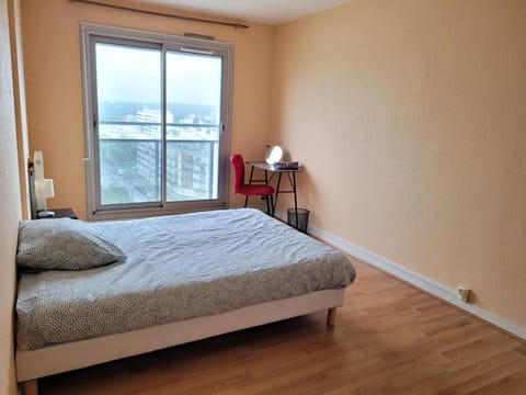 Appartement T5 avec 4 lits doubles Apartment in Brest