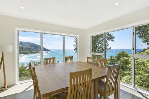 Sands End House in Wye River