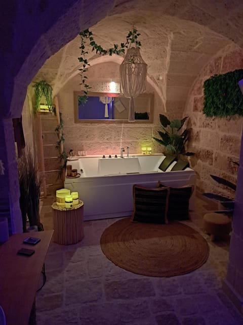 Hot Tub, Spa and wellness centre/facilities