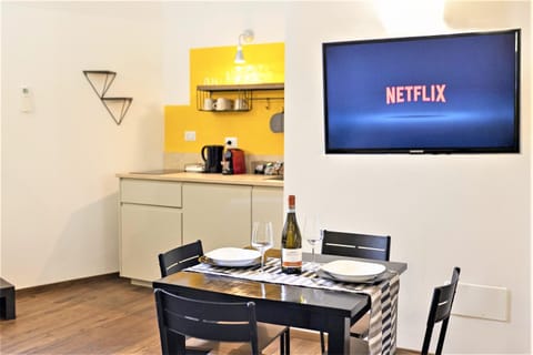 Loft Orvieto Centro Storico, Wi-Fi e Netflix, Stanze "Carvajal Rooms" Apartamento in Orvieto