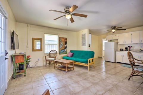 Inviting Home in Surfside Oceanfront Cottages Maison in Vilano Beach