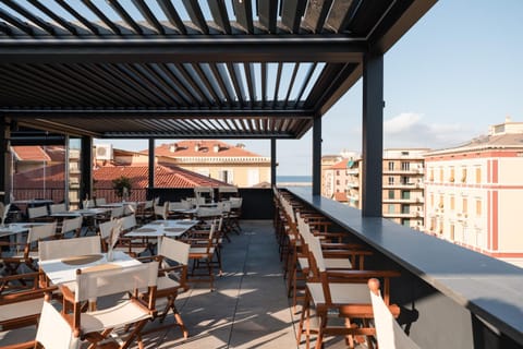 Balcony/Terrace, Lounge or bar