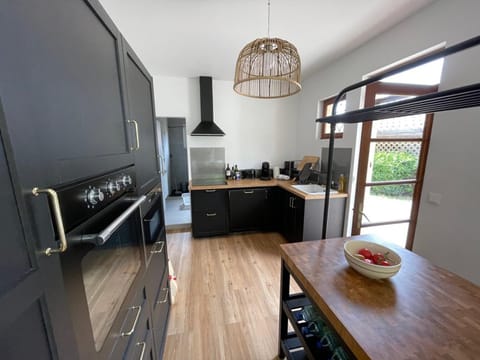 Villa spacieuse pour 9 pers, à 5 min de la plage, jardin, BBQ, wifi, parking, parfait pour familles/amis - FR-1-379-149 Villa in Vieux-Boucau-les-Bains