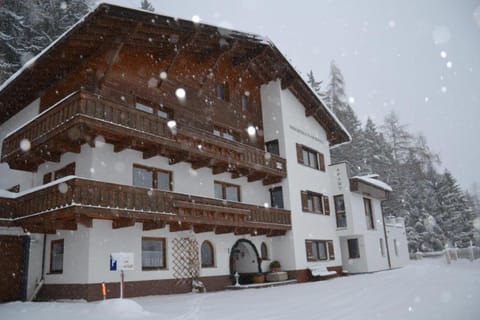 Property building, Winter