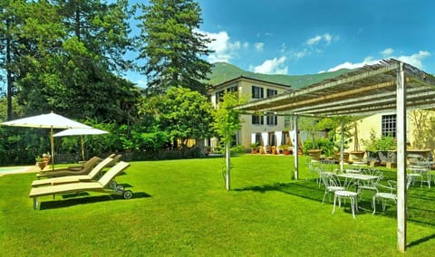 Villa Lombardi Alojamiento y desayuno in Camaiore