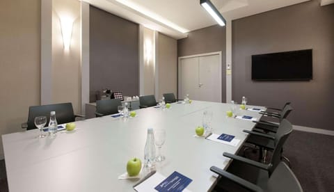 Meeting/conference room