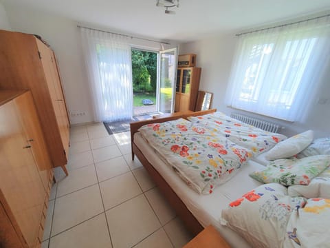 Klettgauperle - familien- und behindertengerechte Ferienwohnung Appartement in Canton of Zurich