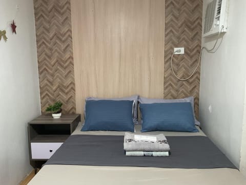 Tiffany's Staycation (Unit 111) Apartamento in Bacoor