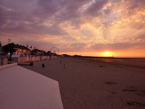 Maisonnette du bonheur House in Courseulles-sur-Mer