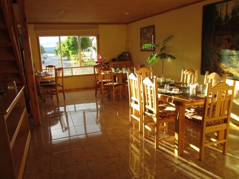 Patagonia Swiss House Alojamiento y desayuno in Puerto Natales