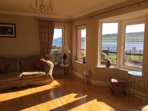 Coastline House Bed and Breakfast in Dingle