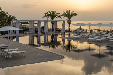 Pool view, Swimming pool, Sunset, sunbed