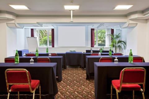 Meeting/conference room