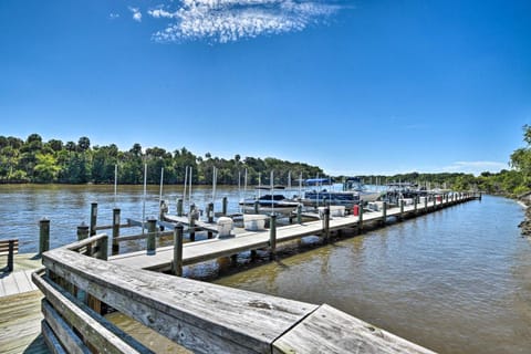 Waterfront Condo with Boat Dock, Gym and Pool! Copropriété in Palm Coast