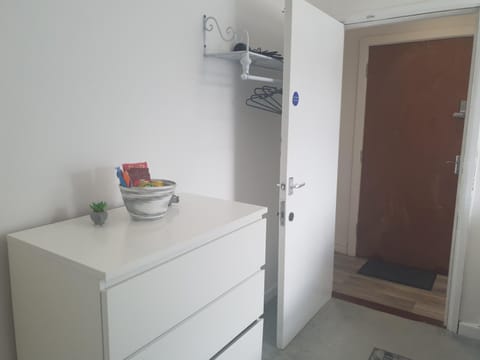 Cozy Crib - 1 Bed Studio Apartment in Swansea