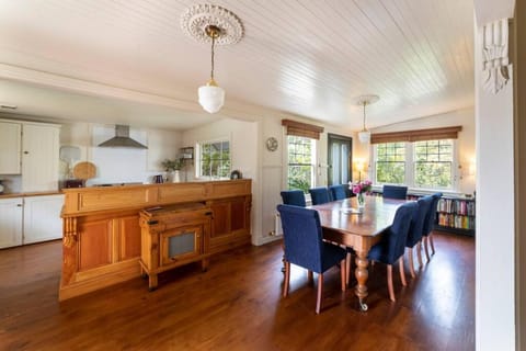 COOKS HOUSE - 4 BEDROOM WEATHERBOARD IN LAURISTON Casa in Kyneton