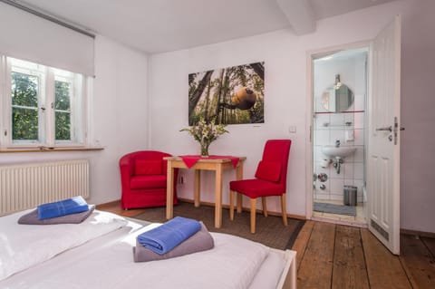 "goethezimmer" Ferienwohnung und Zimmer am Burgplatz Appartement in Weimar