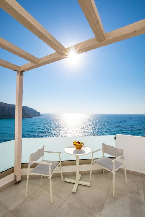 Day, View (from property/room), Balcony/Terrace, Dining area, Sea view