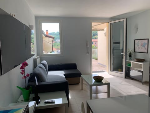 Beluga holidays - 2 bedrooms Apartment in Lerici