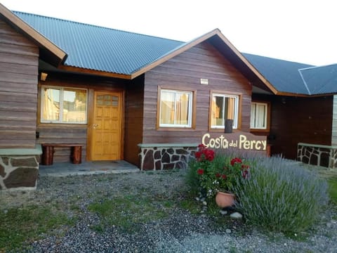 Cabañas Costa del Percy Natur-Lodge in Trevelin