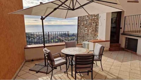 Natural landscape, View (from property/room), Balcony/Terrace, Sea view