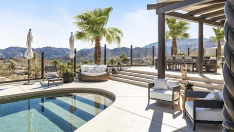 The Summit NEW Hilltop Estate with Sunset Views & Movie Theater House in Palm Desert