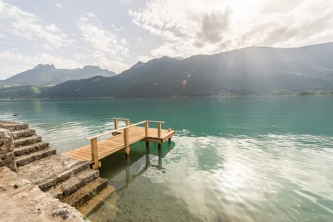 Luxury Villa Pernette, vue lac et plage privée - LLA Selections by Location Lac Annecy Casa in Doussard