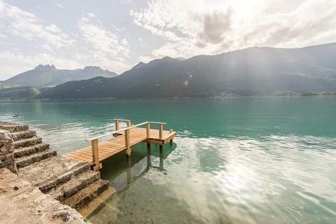 Luxury Villa Pernette, vue lac et plage privee LLA Selections by Locationlacannecy Casa in Doussard