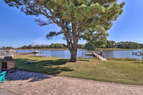 Grasonville Home with Private Pool on the Water House in Chesapeake Bay