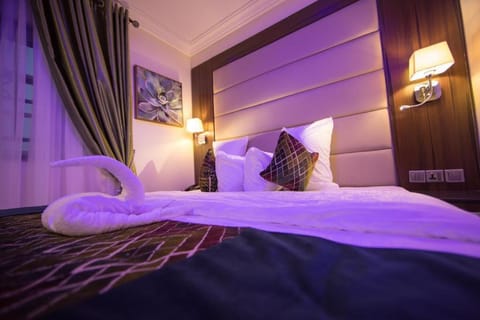 CLASS SUITES HOTELS & APARTMENTS - Abuja Hotel in Abuja