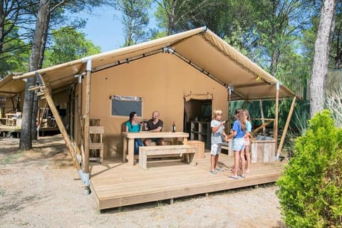 Camping Costa Ponente Campeggio /
resort per camper in Cefalu